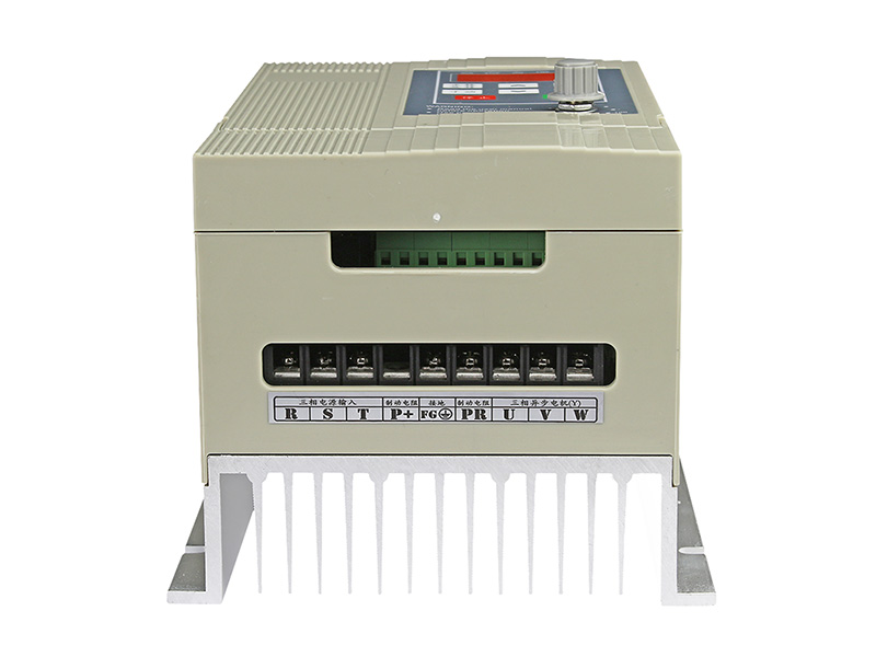 4000H通用變頻器，變頻器三相380V，變頻器廠家，電機(jī)變頻器